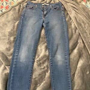 Levi’s super skinny size 26